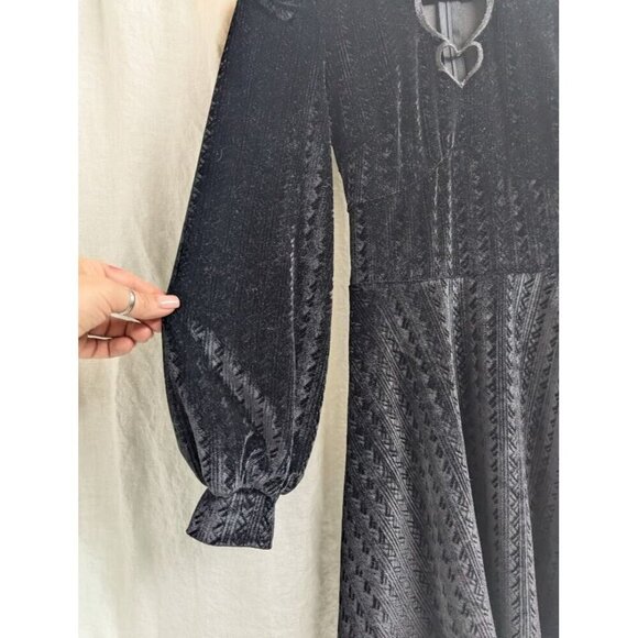 no brand women's sz Medium black velvet heart shaped peep chest mini dress E9 - Picture 3 of 9